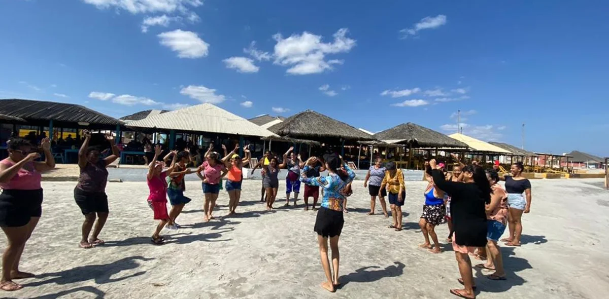 Momento de alegria na praia