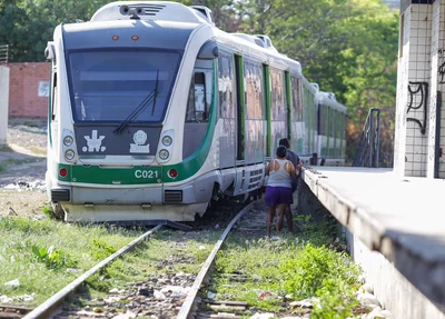 Moradores reclamavam da situação dos trilhos do metrô