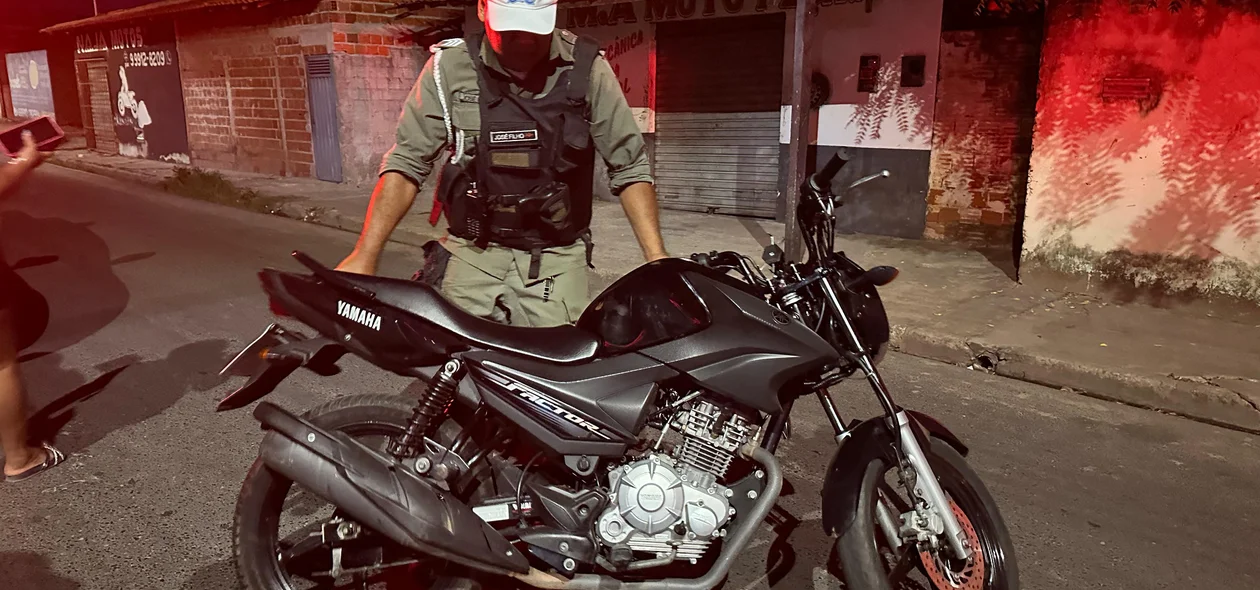 Moto apreendida durante operação Silêncio e Paz
