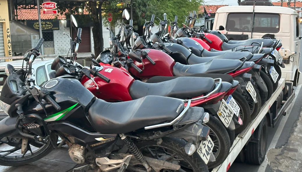 Motocicletas apreendidas durante a Operação Silêncio e Paz