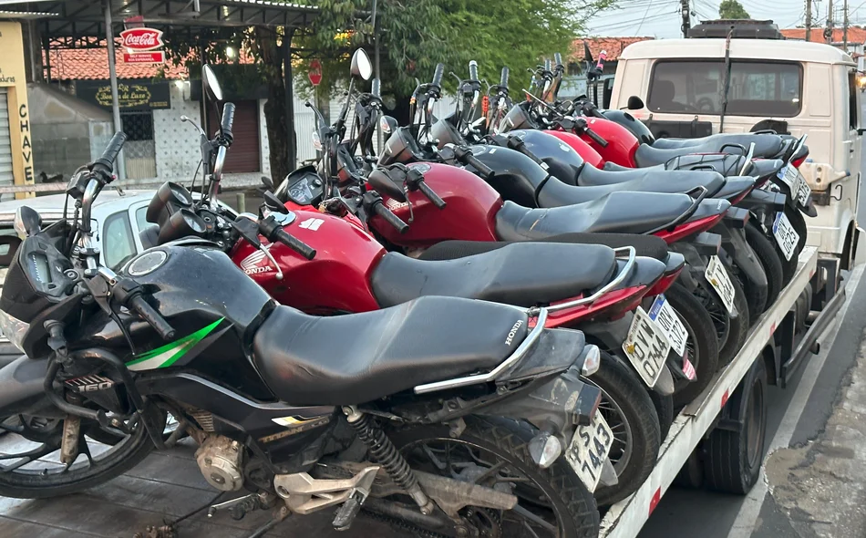 Motocicletas apreendidas durante a Operação Silêncio e Paz