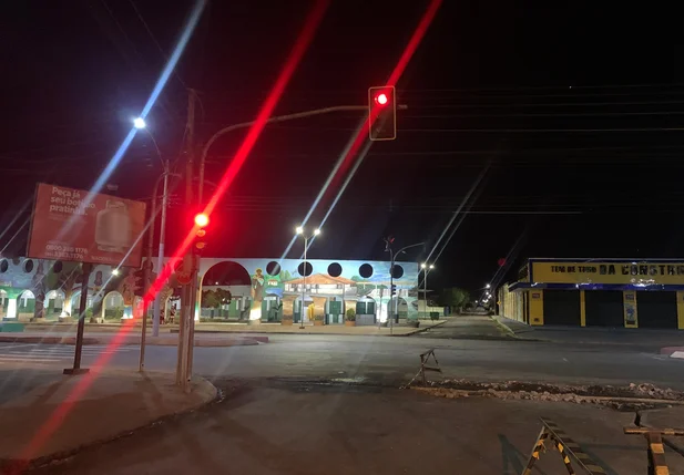 Novos semáforos da Avenida Ministro Petrônio Portela