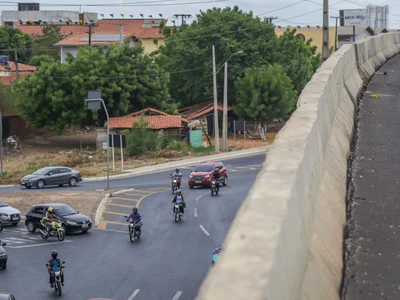 O tráfego segue normal, mas ainda não há localização no local