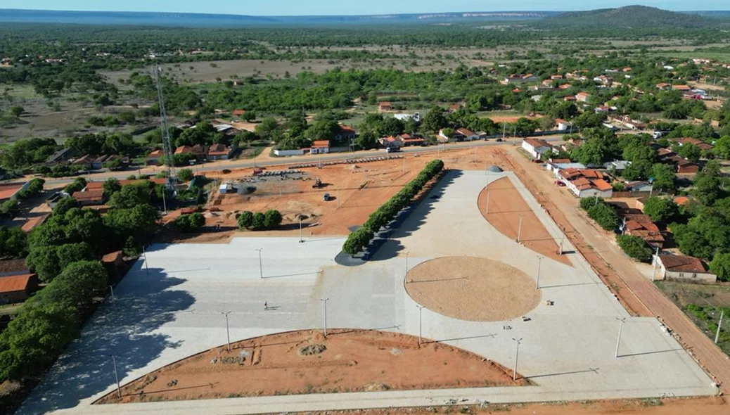 Obra da Praça de Eventos Osmar Carvalho Guerra Filho