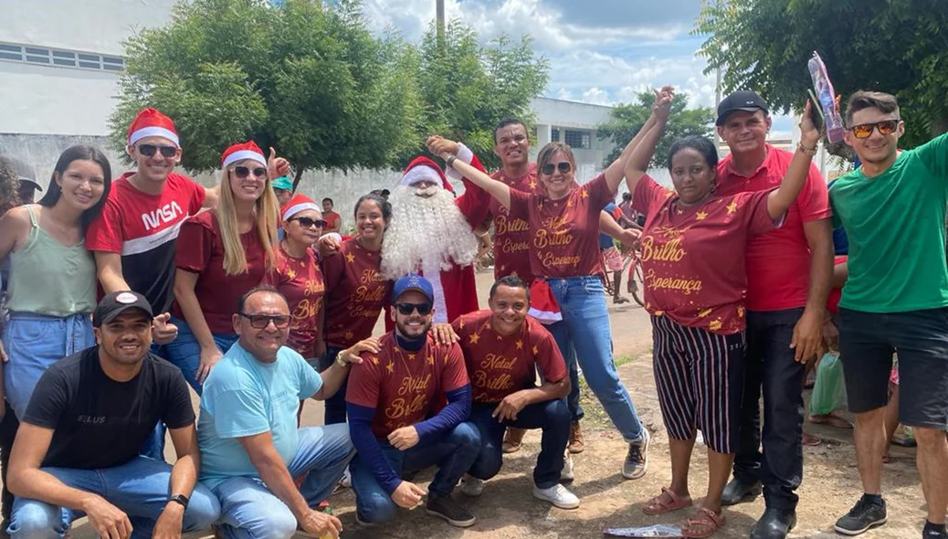 Papai Noel participando das ações em Esperantina