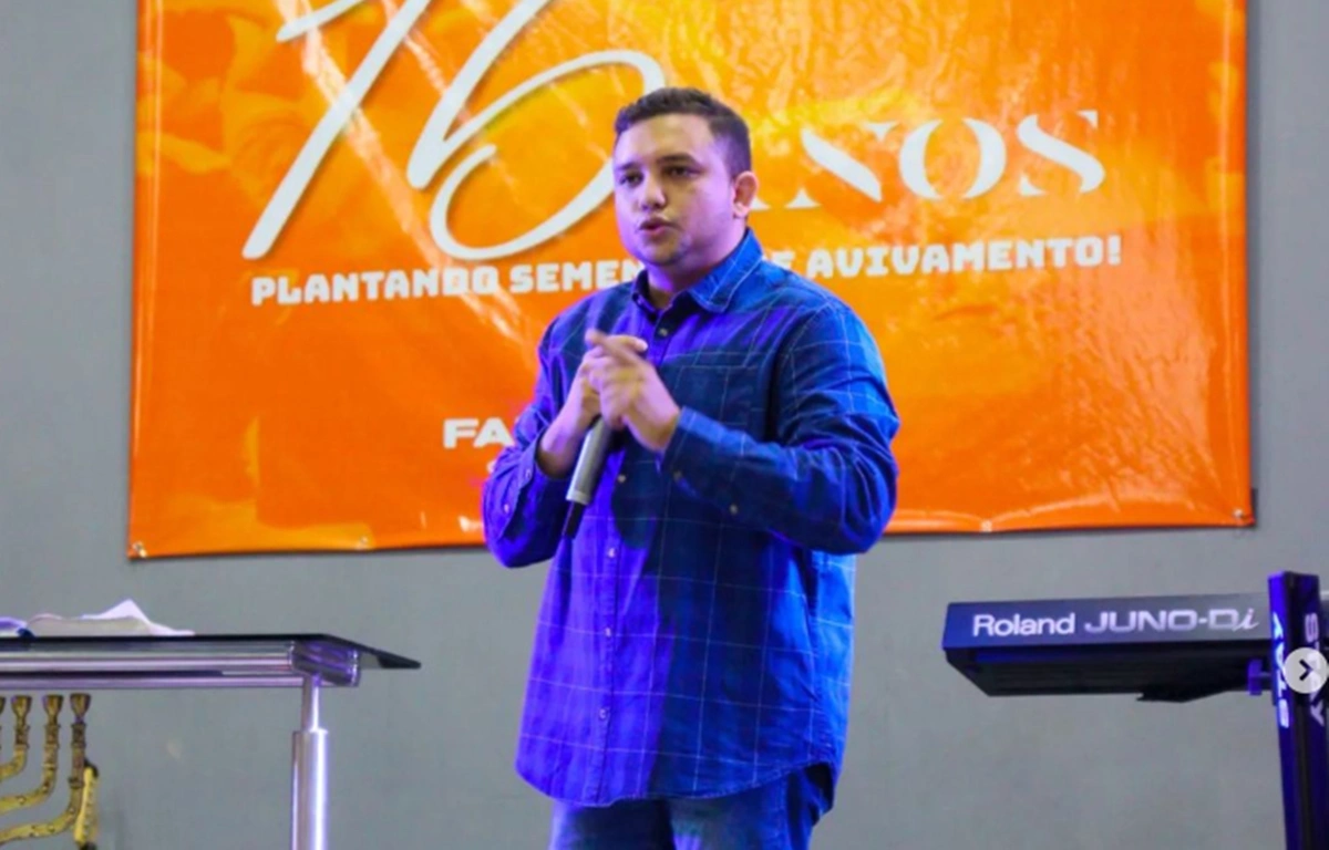 Pastor Calebe Veras