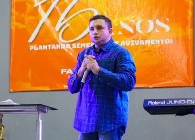 Pastor Calebe Veras