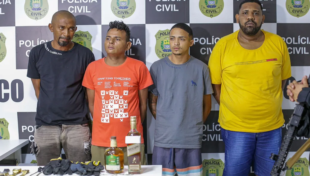 Da esquerda para a direita: Patrício Rodrigues, Ismael Vieira, Cleiton Borges e Wallyson Alves