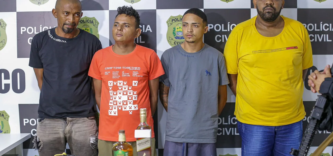 Da esquerda para a direita: Patrício Rodrigues, Ismael Vieira, Cleiton Borges e Wallyson Alves