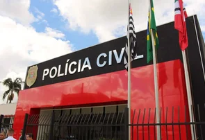 Polícia prende suspeitos de repassar dados de operação ao PCC no interior de São Paulo