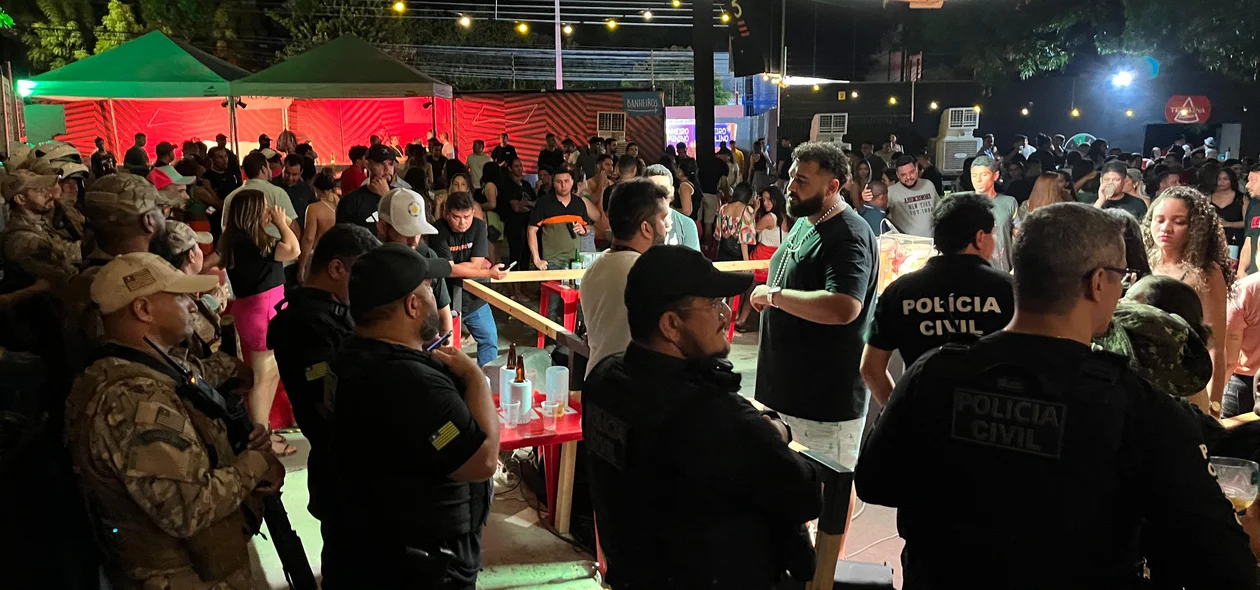 Polícia interditou o Cilada, na zona leste