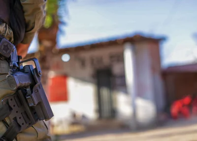 Polícia Militar presente no local do homicídio