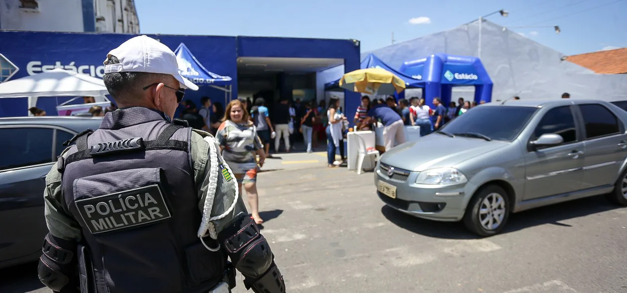 Policiamento na aplicação de provas