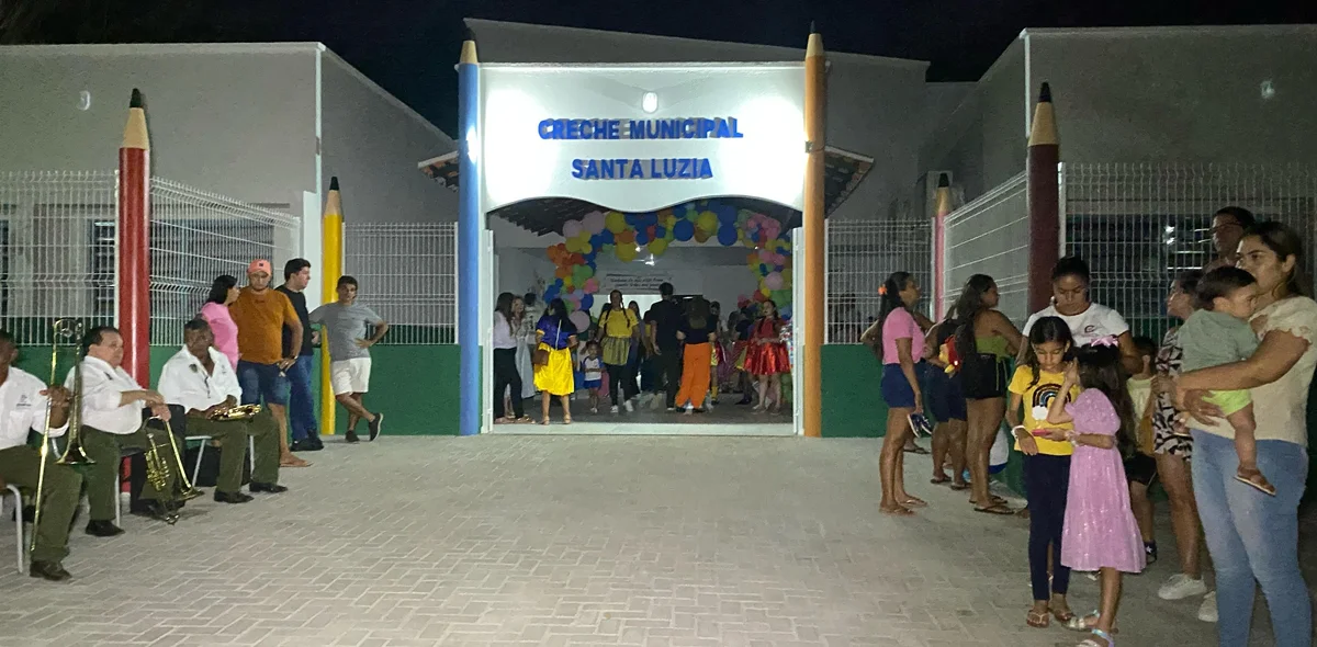 Prefeitura de Esperantina inaugura Creche Santa Luzia