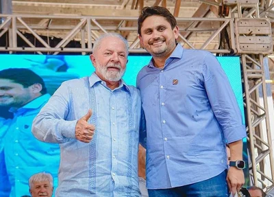 Presidente Lula e o ministro das Comunicações, Juscelino Filho