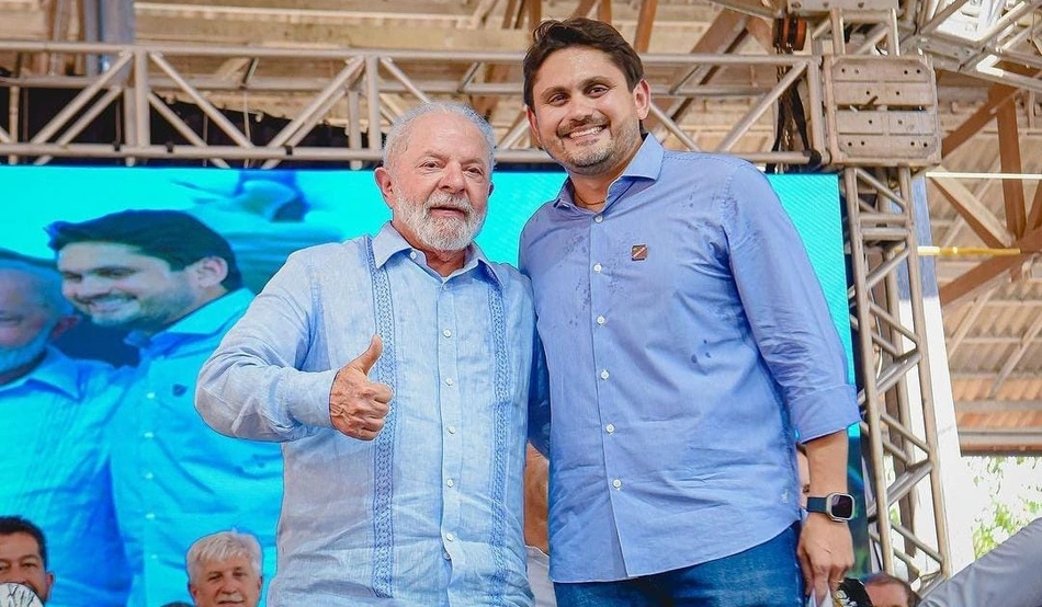 Presidente Lula e o ministro das Comunicações, Juscelino Filho