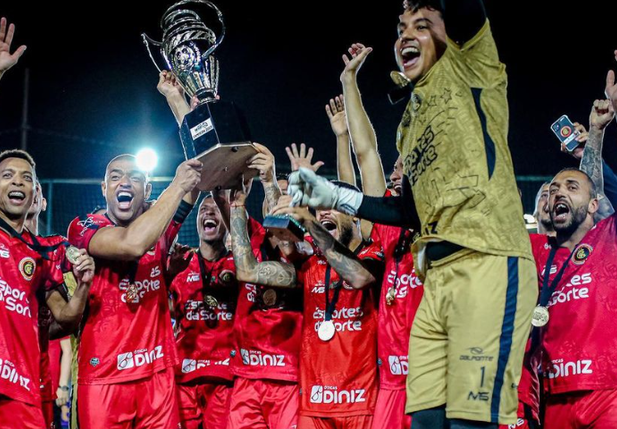 Resenha derrota Corinthians e se sagra campeão da Liga das Américas