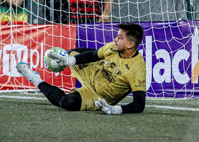 Resenha se garante na final da Liga Fut7 após vencer o Botafogo
