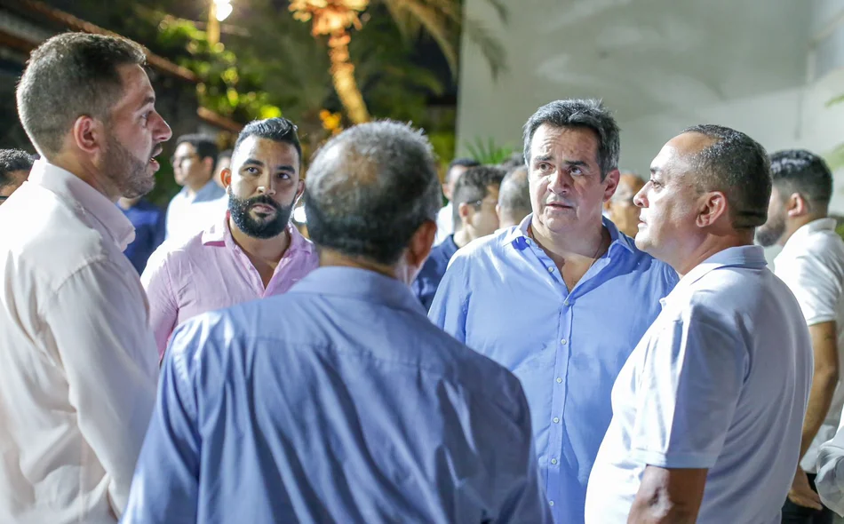 Reunião na residência de Ciro Nogueira