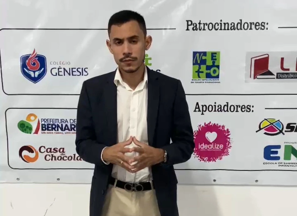 Secretário Derick Kawan