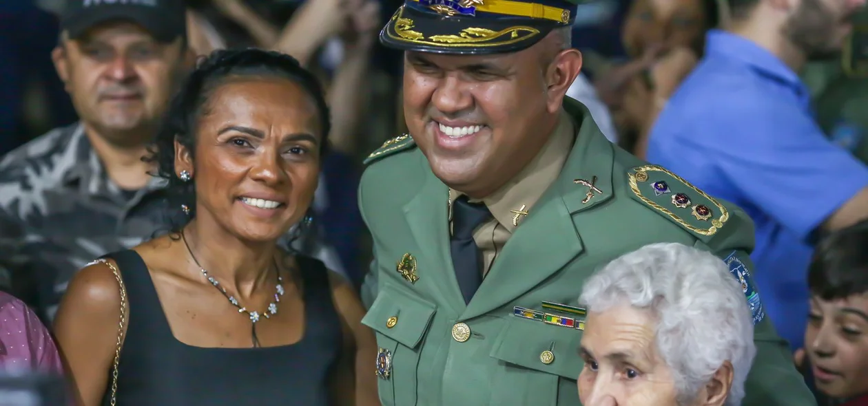 Tenente-coronel Audivan Nunes com a família