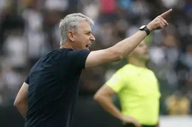 Técnico do Botafogo desabafa após empate no último lance