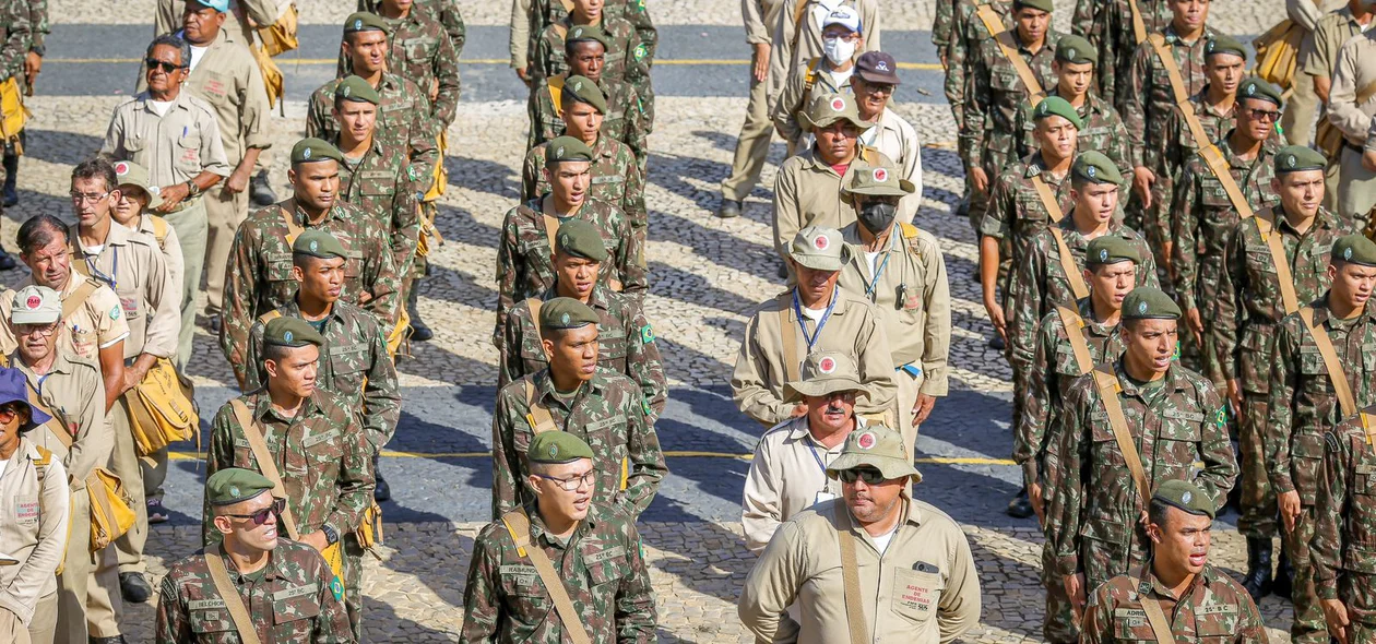 Trabalho conjunto entre o Exército e o Centro de Zoonoses