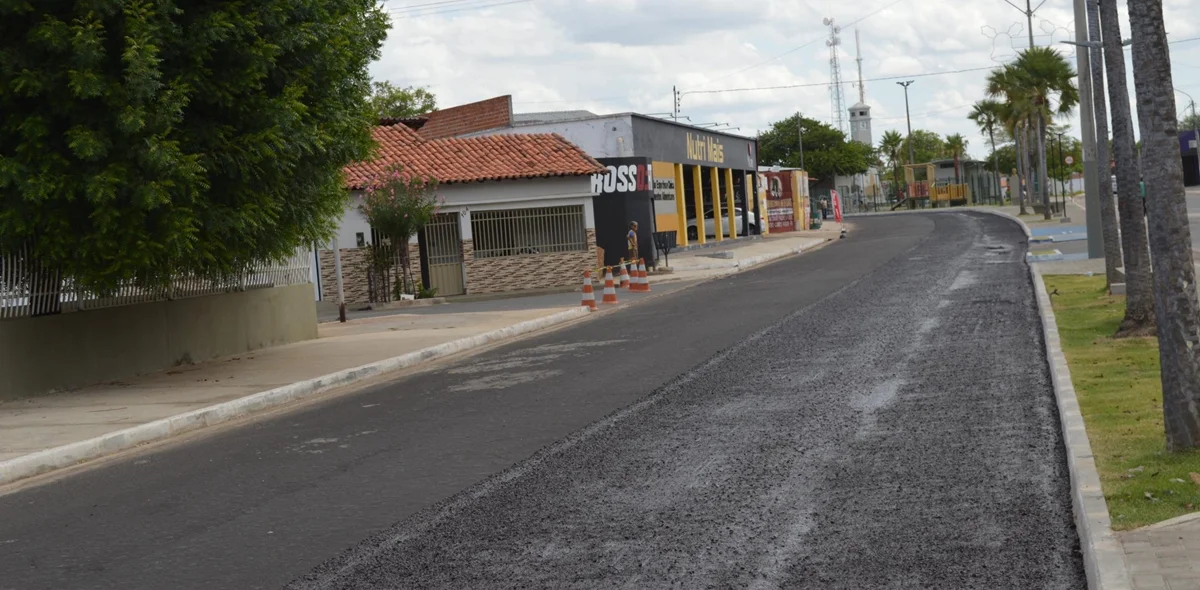 A via é uma das mais importantes da cidade