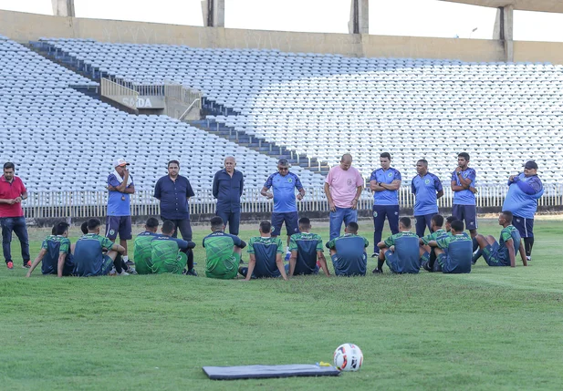 Altos se apresenta para a pré-temporada 2024