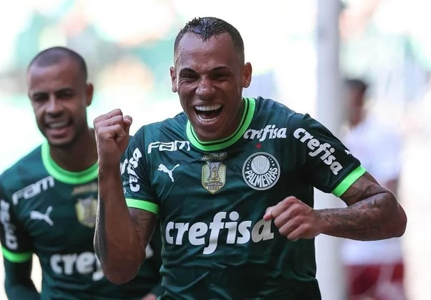 Breno Lopes, autor do gol da vitória contra o Fluminense na partida deste domingo (03)