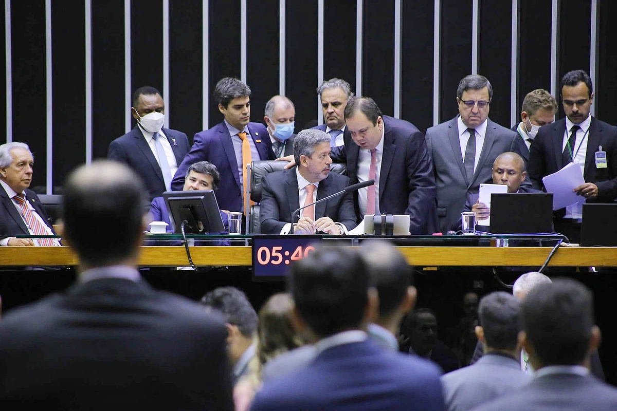 Câmara dos Deputados em votação