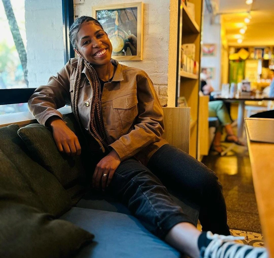 Camylla Alvino tem 33 anos, trabalha como fisioterapeuta, é piauiense e reside em Brasília