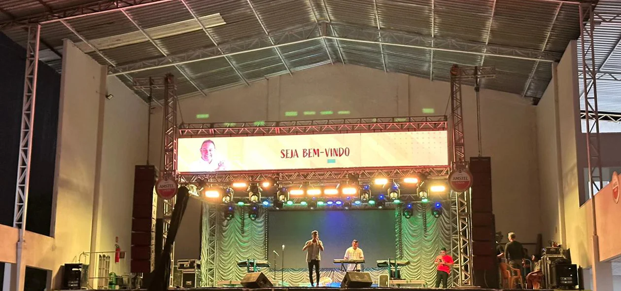 Confraternização contou com shows de forró