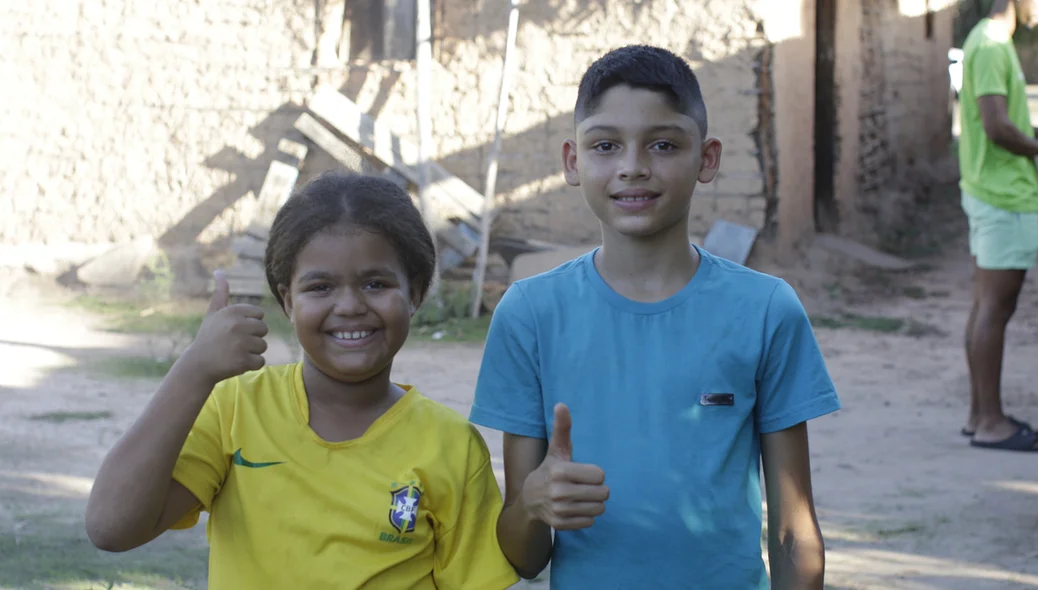 Crianças que receberam o projeto Doe Sorrisos no Povoado Chapadinha Sul
