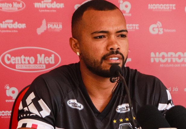 Doda, volante do River