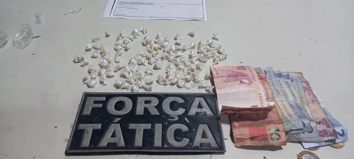 Drogas e dinheiro apreendidos