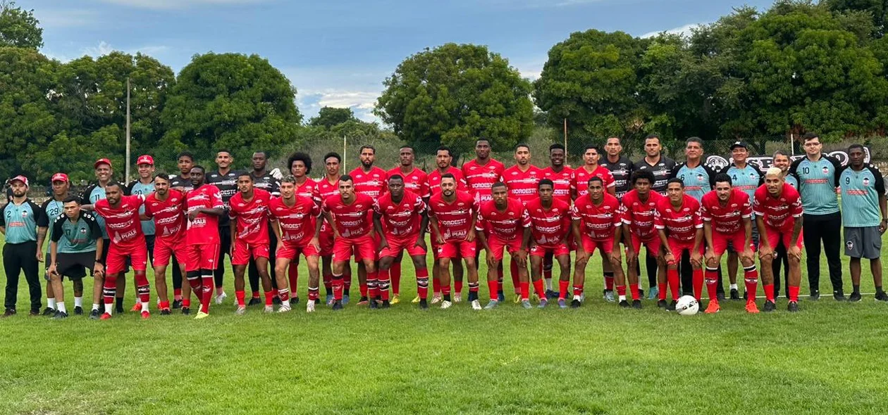 Elenco e comissão técnica do River para 2024