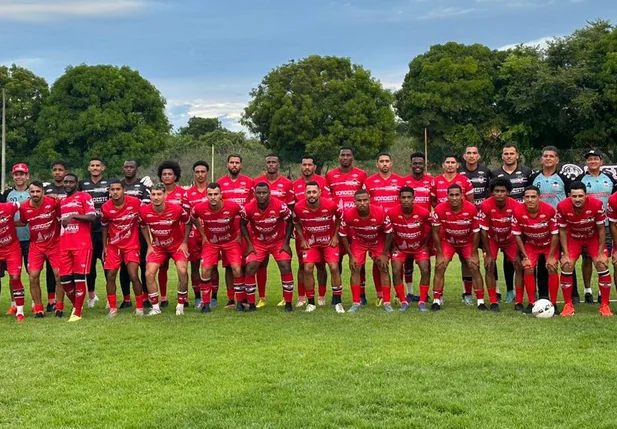 Elenco e comissão técnica do River para 2024