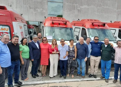 Entrega de ambulâncias do Samu