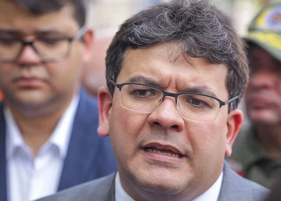 "Entregamos há poucos meses atrás 200 caminhonetes equipadas, agora mais 130 veículos", relembrou Rafael Fonteles