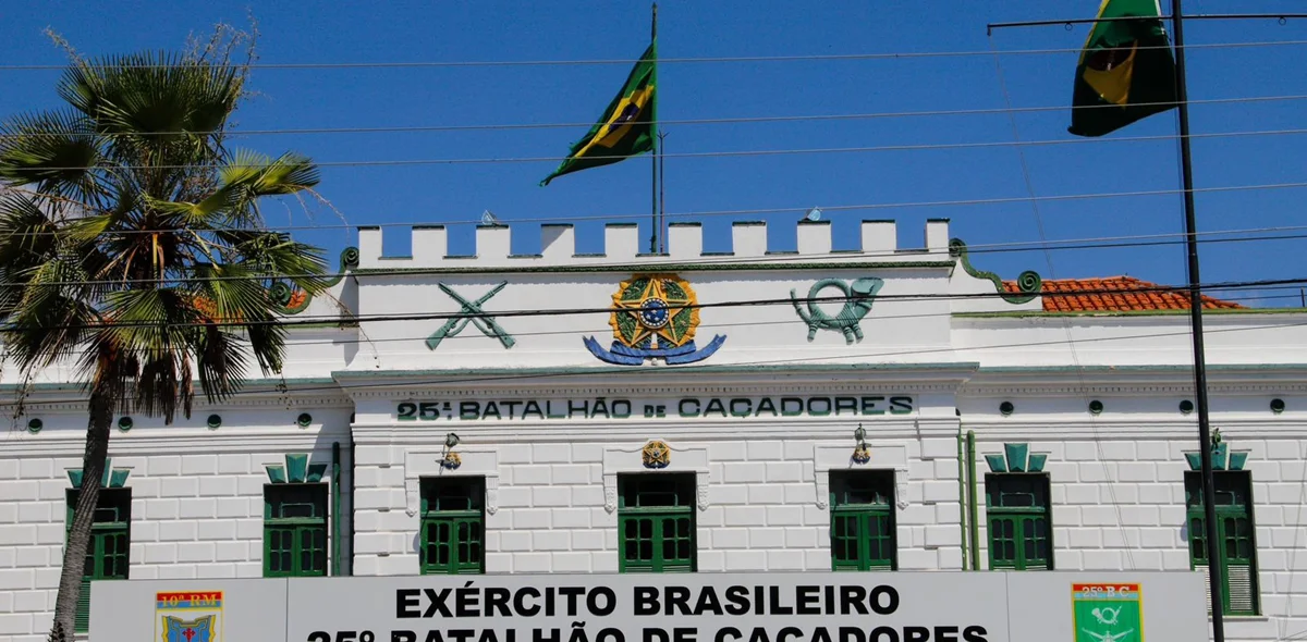 Fachada do 25BC