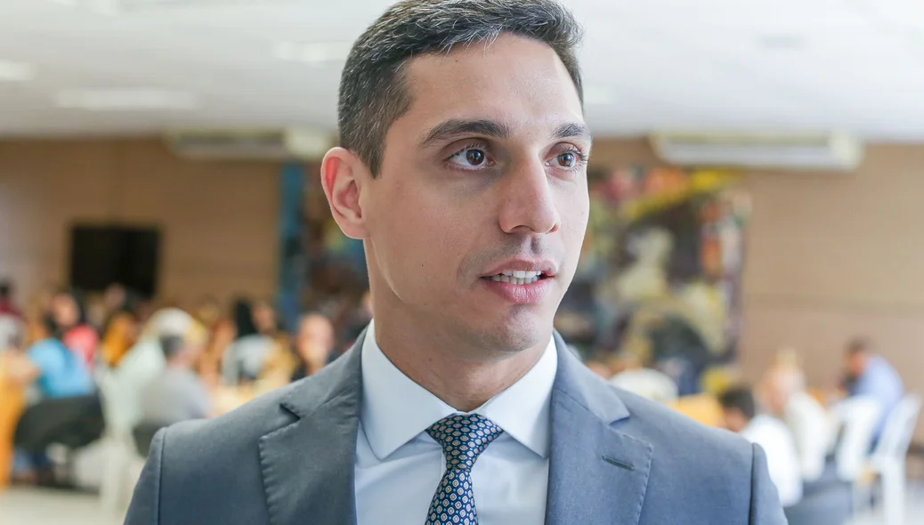 Filho de Gilson Figueiredo Viana, Daniel Leonardo Viana