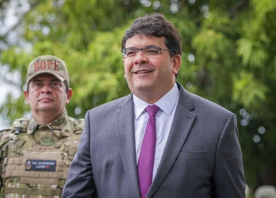Governado Rafael Fonteles e o Comandante Scheiwann Scheleiden Lopes