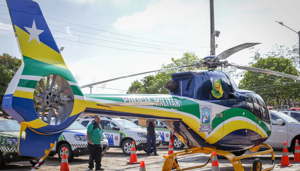 Governado Rafael Fonteles entrega novo helicóptero para Polícia Militar