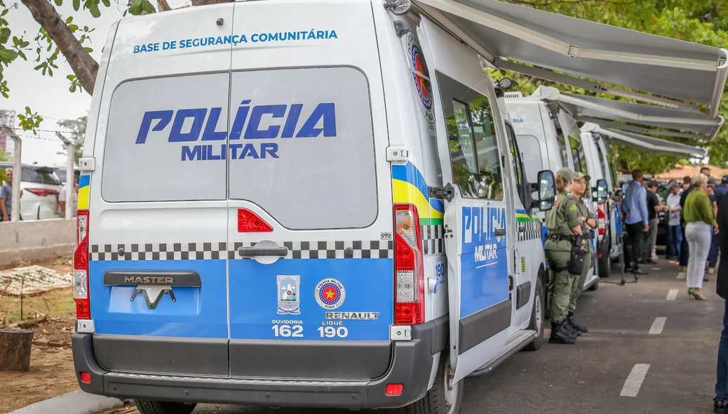 Governo do estado realiza entrega de viaturas e um helicóptero para Polícia Militar