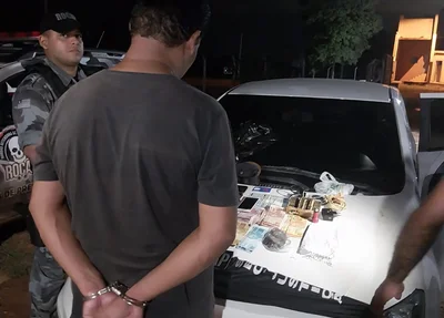 Homem é preso com drogas em carro