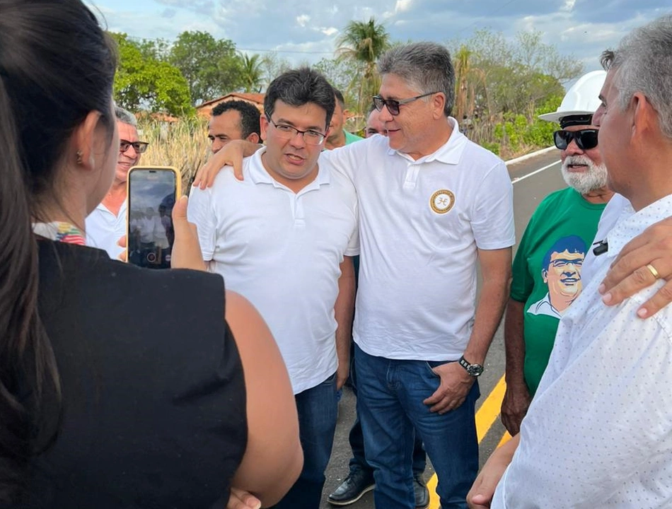 Inauguração de pavimentação asfáltica na PI 320