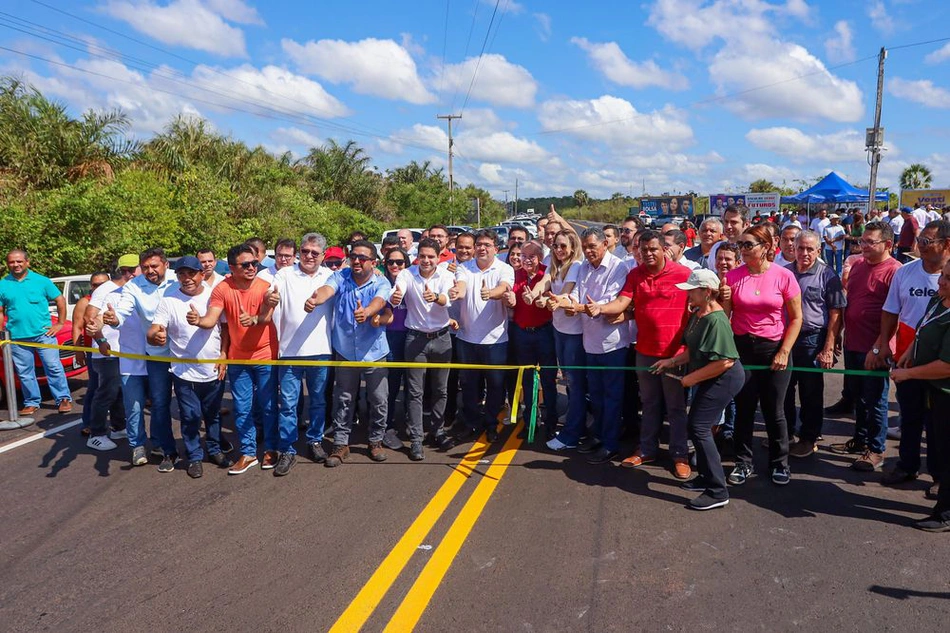 João Mádison e Rafael Fonteles inauguram pavimentação asfáltica em José de Freitas