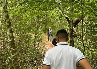 Local onde os policiais tiveram que se deslocar para prenderem o suspeito