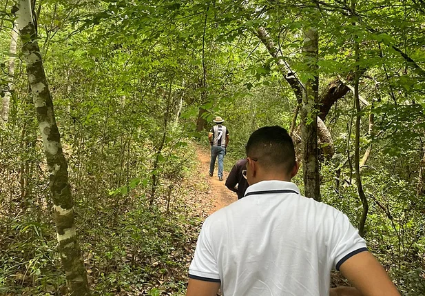 Local onde os policiais tiveram que se deslocar para prenderem o suspeito